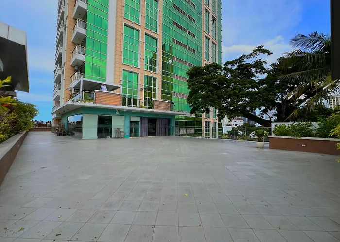 2 Bedroom At The Padgett Place 아파트호텔 4*